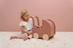 Little Dutch LD7096 Houten Retro Poppenwagen -Speelwereld Verkoop LD7096 little dutch poppenwagen 5